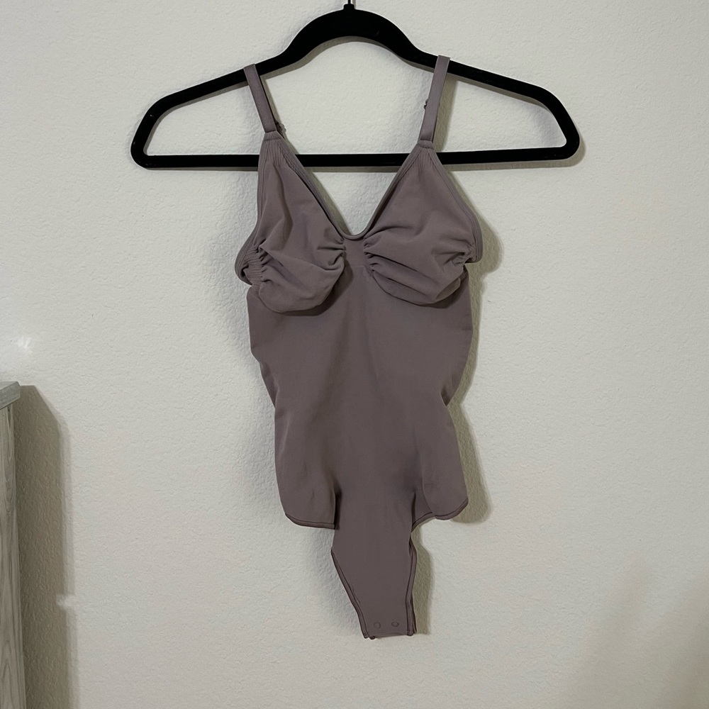 SKIMS Thong Bodysuit NWOT
